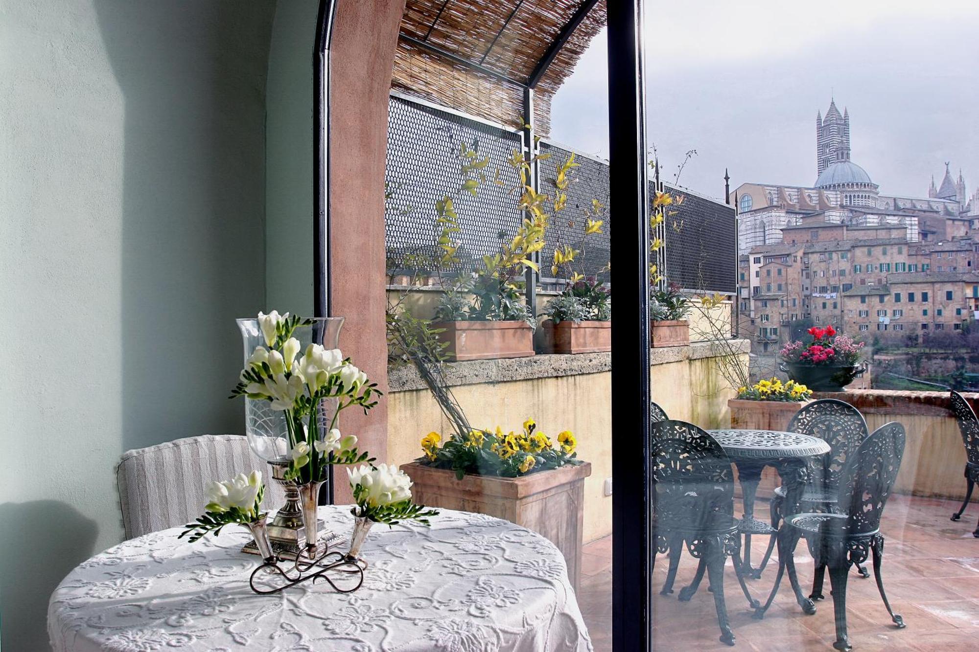 Residenza D'epoca Campo Regio Relais Siena
