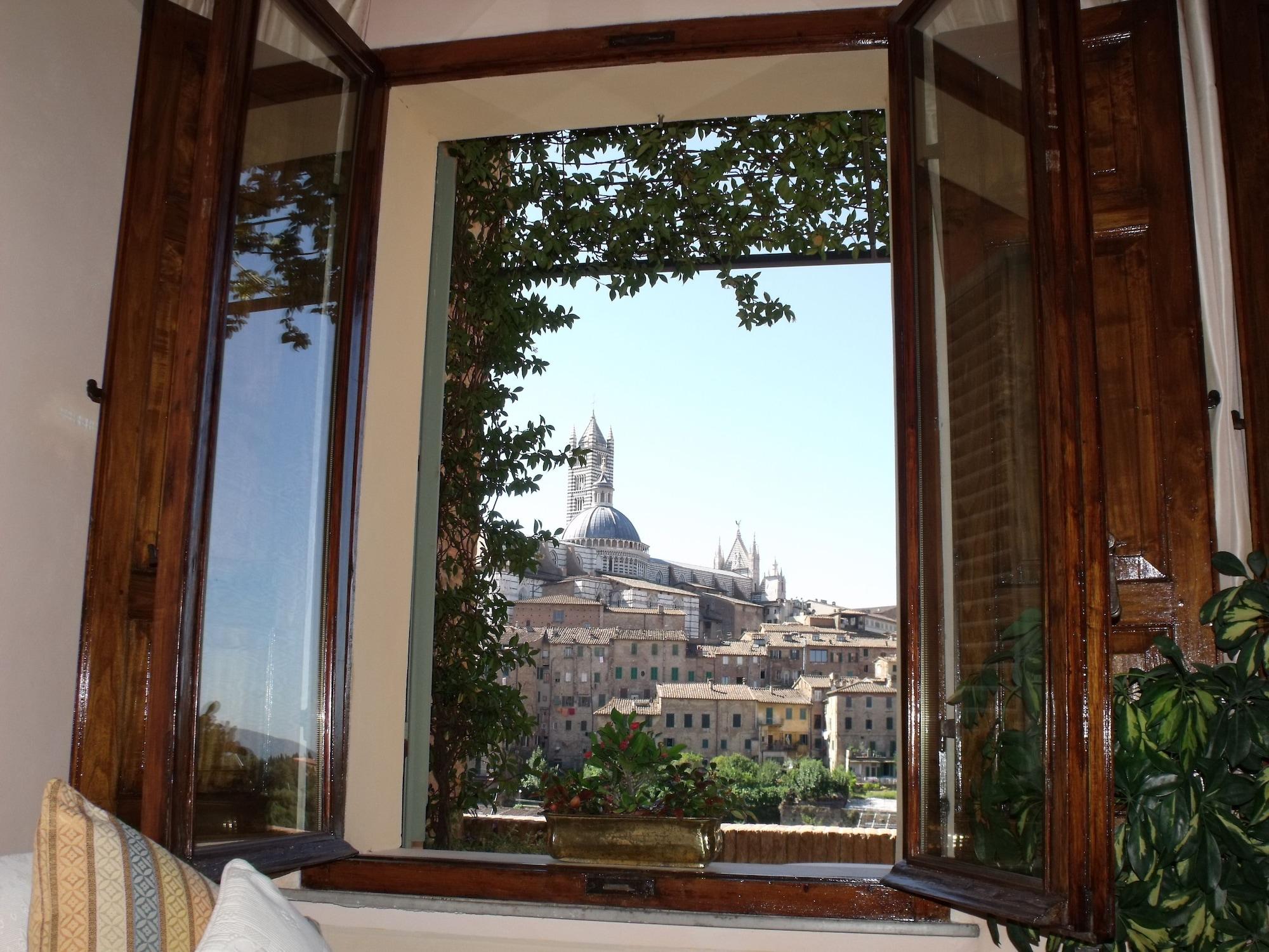 Residenza D'epoca Campo Regio Relais Siena
